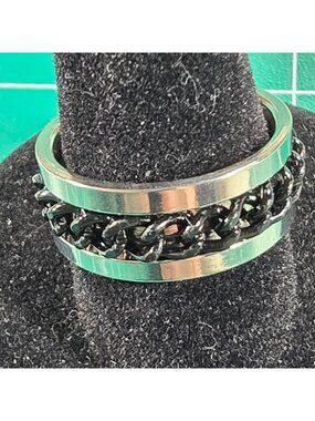 Spinner Chain Ring Black Silver tone Sz 8 Unisex jewelry fidget goth punk biker